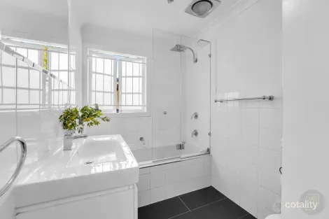 Property photo of 29 Kiama Street Wavell Heights QLD 4012