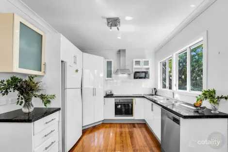 Property photo of 29 Kiama Street Wavell Heights QLD 4012