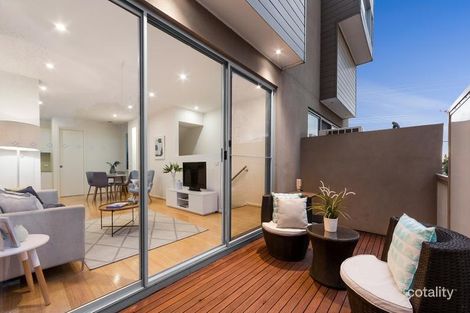 Property photo of 2/300-302 Inkerman Street St Kilda East VIC 3183