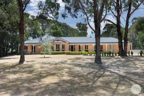 11 Glynwood Gr, Enfield, VIC 3352