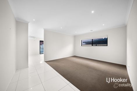 Property photo of 7 Bolcarra Grove Truganina VIC 3029