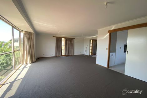 Property photo of 12 Evonne Court Endeavour Hills VIC 3802