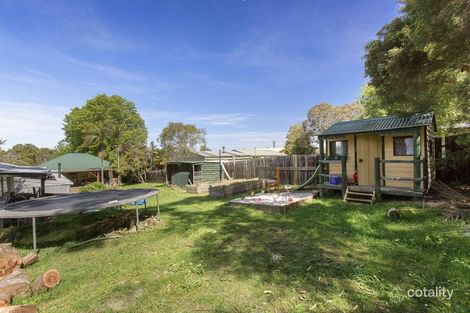 Property photo of 8 Railway Avenue Garfield VIC 3814