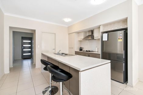 Property photo of 30/1 Pitta Corner Success WA 6164