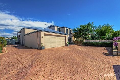 Property photo of 7 Peppertree Close Wannanup WA 6210