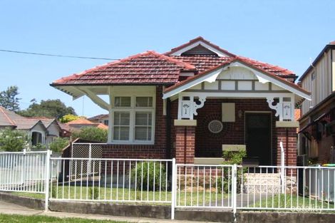 19 Hampden Rd, Russell Lea, NSW 2046