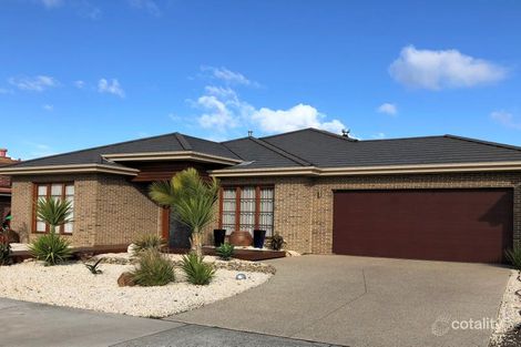 Property photo of 43 Mountainview Boulevard Cranbourne North VIC 3977