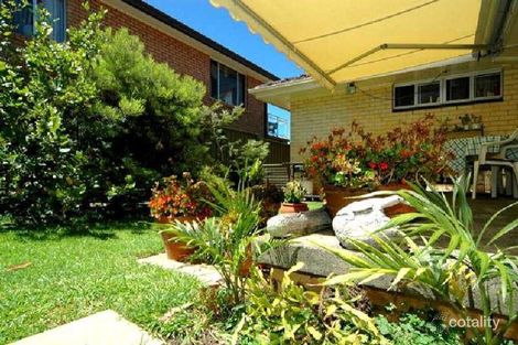 Property photo of 4 Kanangra Drive Thirroul NSW 2515