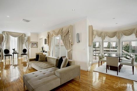 Property photo of 17 Penderel Way Bulleen VIC 3105