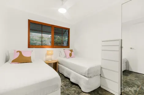 Property photo of 2/120 Mooloomba Road Point Lookout QLD 4183