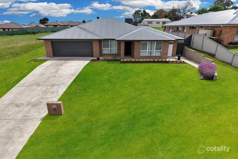 6 Giugni Pl, Young, NSW 2594