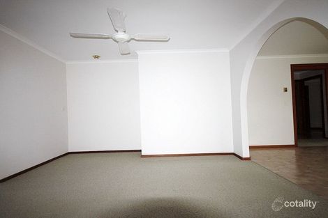 Property photo of 54 Nantilla Crescent Werribee VIC 3030