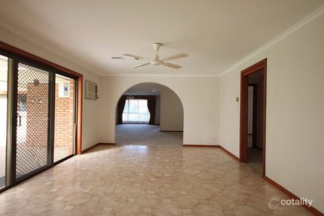 Property photo of 54 Nantilla Crescent Werribee VIC 3030