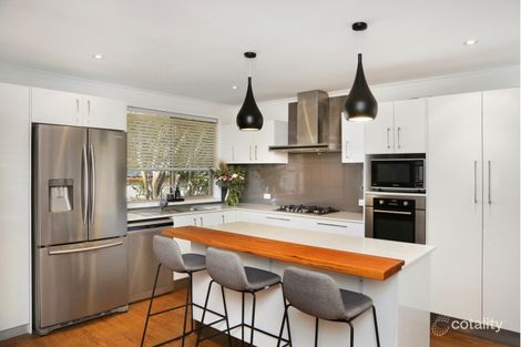 Property photo of 7 Hillside Drive Berkeley Vale NSW 2261