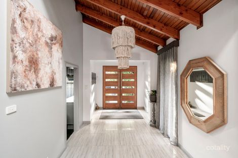 Property photo of 8 Windsor Drive Avondale Heights VIC 3034