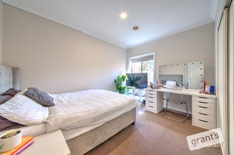 Property photo of 9/12 Grant Close Berwick VIC 3806