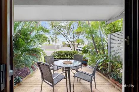 Property photo of 4/11 Munna Crescent Noosaville QLD 4566