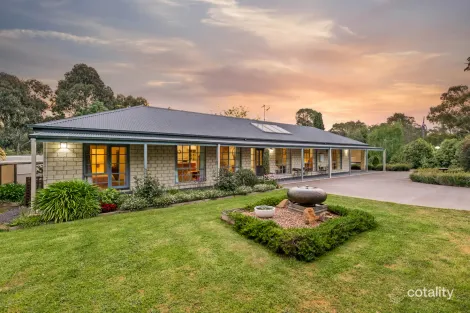 15 Thompsons Lane, Heathcote, VIC 3523