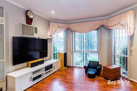 Property photo of 1/13 Navarre Drive Cranbourne West VIC 3977