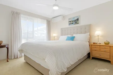 Property photo of 1 Merrilyn Court Urangan QLD 4655