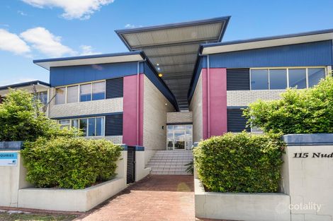 2/115 Nudgee Rd, Hamilton, QLD 4007