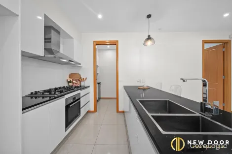 Property photo of 7 Dulcie Holland Crescent Moncrieff ACT 2914
