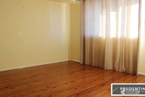 Property photo of 75 Demetrius Road Rosemeadow NSW 2560