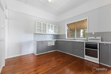 Property photo of 11 Mary Street Mount Lofty QLD 4350