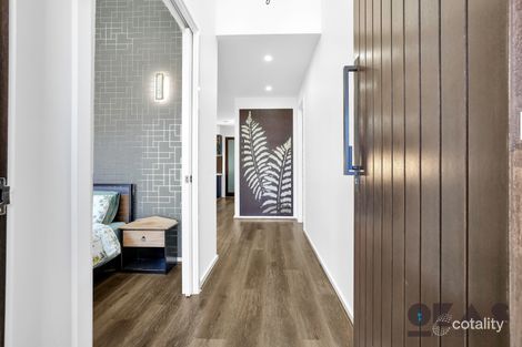 Property photo of 8 Sinopia Street Tarneit VIC 3029