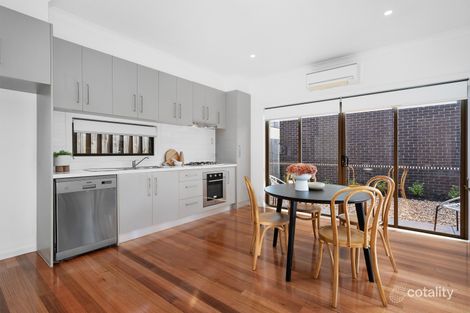 Property photo of 2/2-4 Devon Road Pascoe Vale VIC 3044