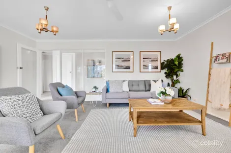 Property photo of 31 Lynden Grove Mount Waverley VIC 3149