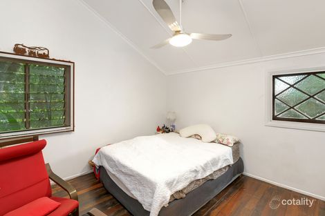 Property photo of 20 Allinga Close Bentley Park QLD 4869