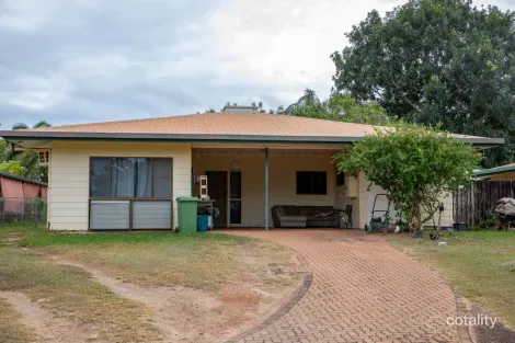 Property photo of 27 Pandanus Parade Nanum QLD 4874