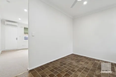 Property photo of 1/20 Strathmore Crescent Hoppers Crossing VIC 3029