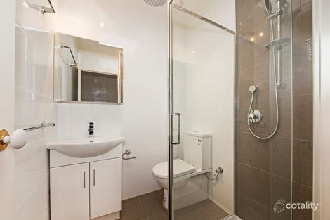 Property photo of 11/8 Kangaroo Road Murrumbeena VIC 3163