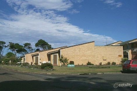 3/2 Aqua Cres, Lake Cathie, NSW 2445