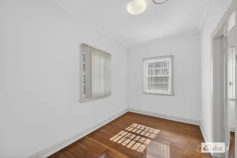 Property photo of 74 Commerce Street Taree NSW 2430