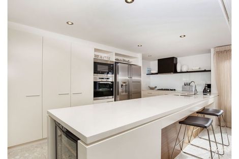 Property photo of 23/120 Surf Parade Broadbeach QLD 4218
