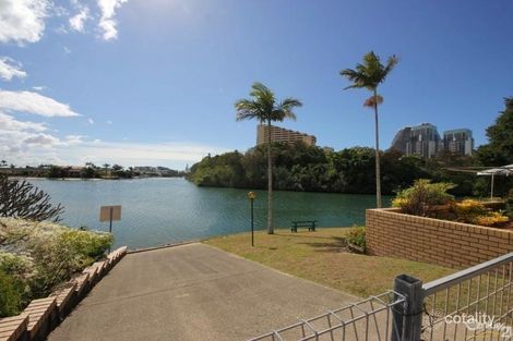11 Hooker Bvd, Broadbeach Waters, QLD 4218