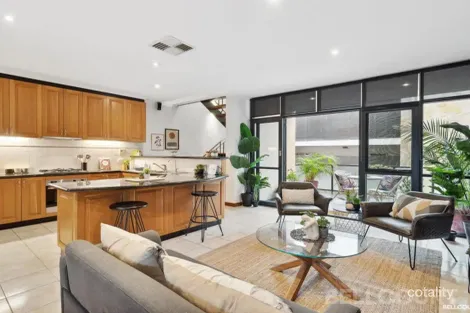 Property photo of 4/190 Loftus Street North Perth WA 6006