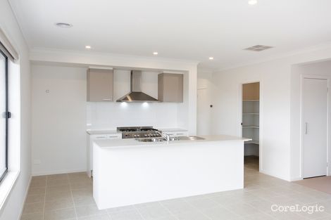 Property photo of 11 Kalamata Avenue Alfredton VIC 3350