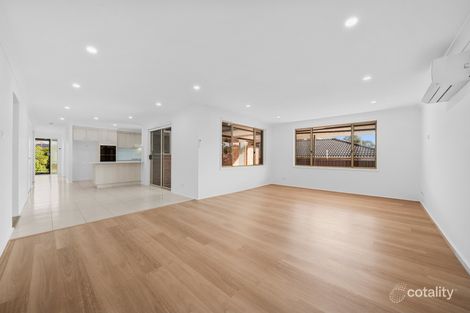 Property photo of 8 Fitzroy Close Hinchinbrook NSW 2168