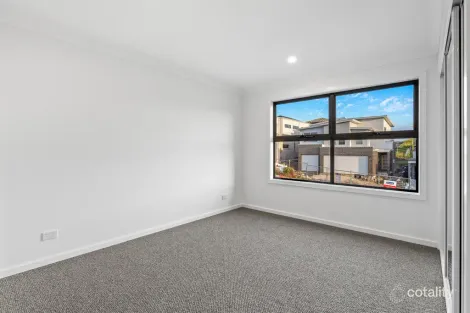 Property photo of 34 Galactic Drive Dunmore NSW 2529