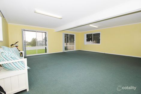 Property photo of 27 Boonderabbi Way Cowes VIC 3922