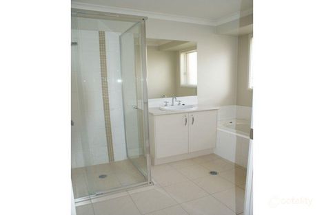 Property photo of 45 Craig Circuit Leneva VIC 3691