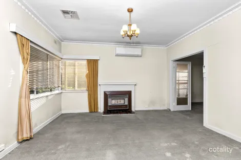 Property photo of 26 Grammar Street Strathmore VIC 3041