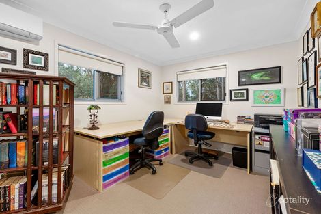 Property photo of 1/57 Moss Road Wakerley QLD 4154