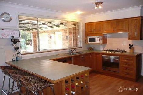 Property photo of 4 Chippenham Place Chipping Norton NSW 2170