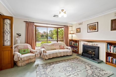 Property photo of 21 Fawkner Crescent Keilor East VIC 3033