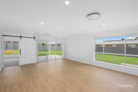 Property photo of 36 Knox Crescent Caerleon NSW 2850
